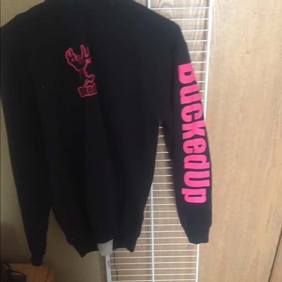 Nicked up sweatshirt - Picture 3 of 5